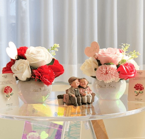 이플린 어버이날 비누꽃 화분 큐빅 카네이션 브로치 세트 내돈내산 2 이플린 어버이날 비누꽃 화분 셋트는 가격 대비 퀄리티가 정말 뛰어나서 가성비 갑 선물